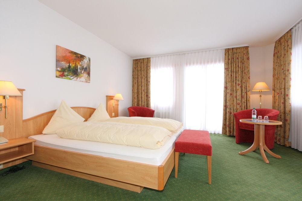 瑞士博尼福品质酒店 坎德施泰格 外观 照片